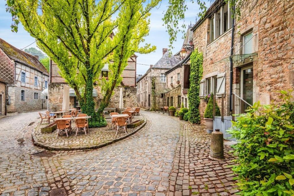 With Beautiful Views Near Durbuy