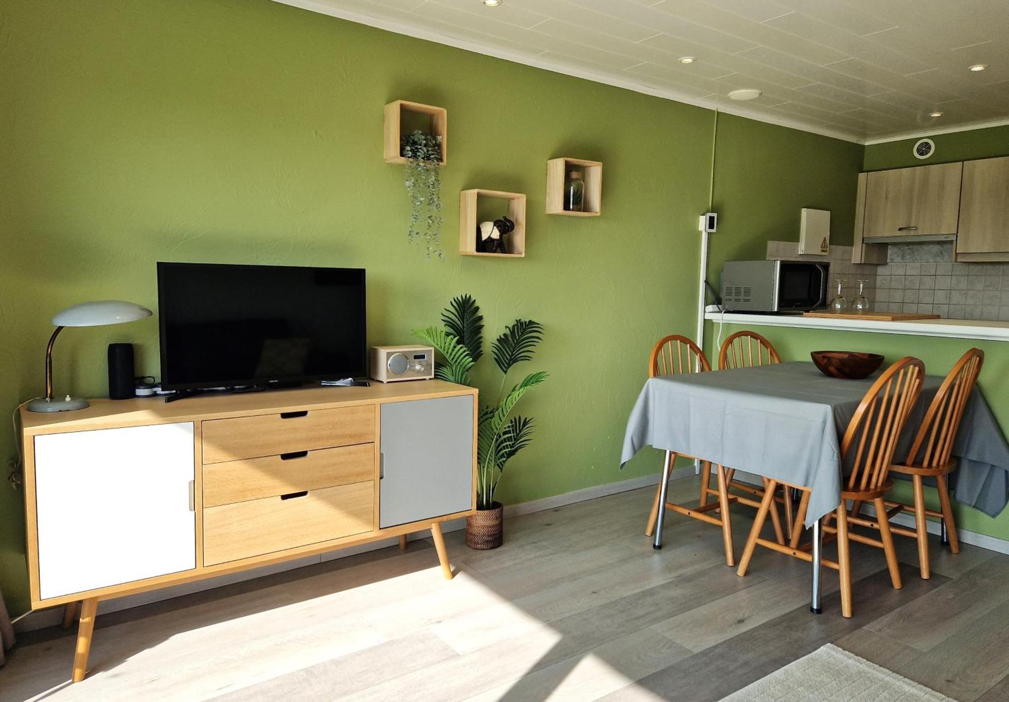 With Beautiful Views Near Appartement